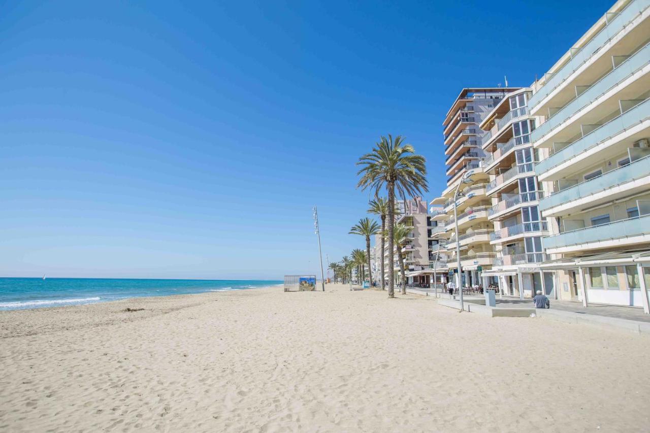 Casa Arnau, A Pie De Playa. Calafell Beach Exterior photo